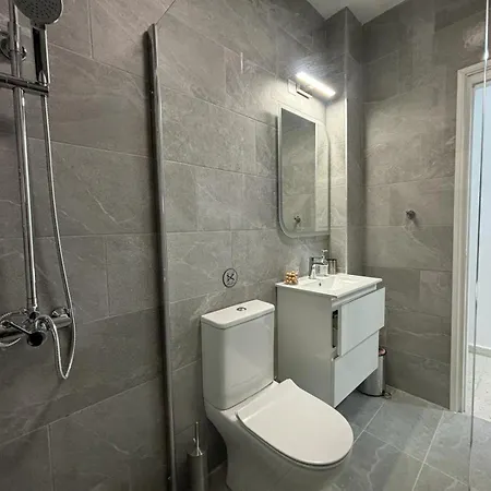Paradise Gardens Crown-jewel, 2b, Pools, Gardens * פאפוס