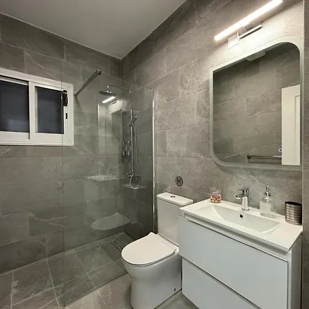 Paradise Gardens Crown-jewel, 2b, Pools, Gardens דירה פאפוס