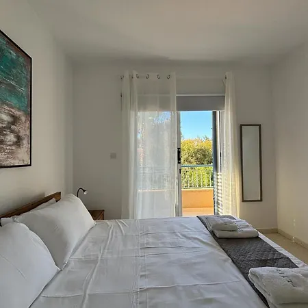 Paradise Gardens Crown-jewel, 2b, Pools, Gardens *