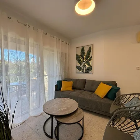 Paradise Gardens Crown-jewel, 2b, Pools, Gardens Διαμέρισμα