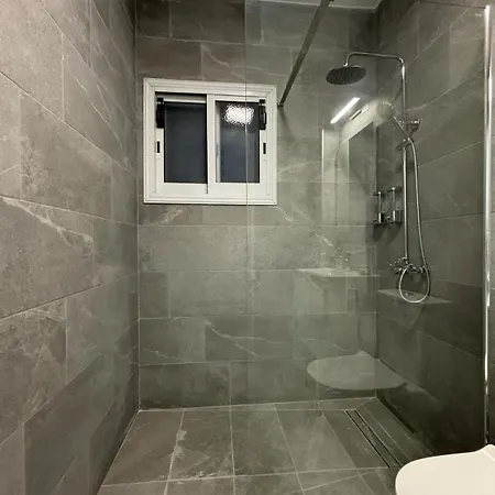 Paradise Gardens Crown-jewel, 2b, Pools, Gardens Appartement