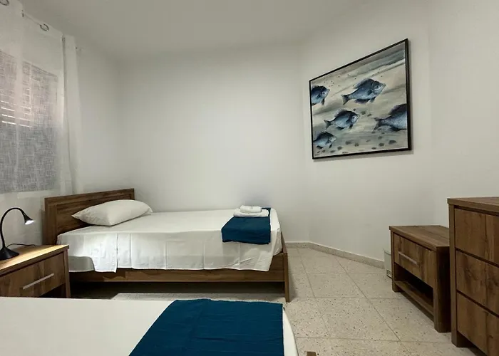 Paradise Gardens Crown-jewel, 2b, Pools, Gardens アパート *