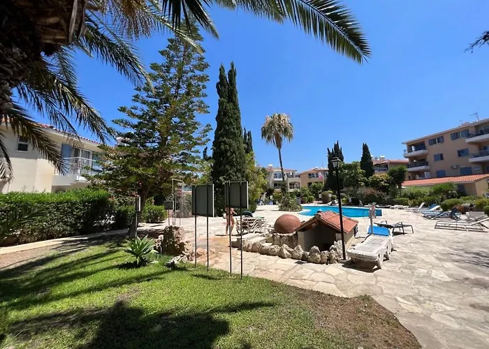 Paradise Gardens Crown-jewel, 2b, Pools, Gardens Lejlighed *